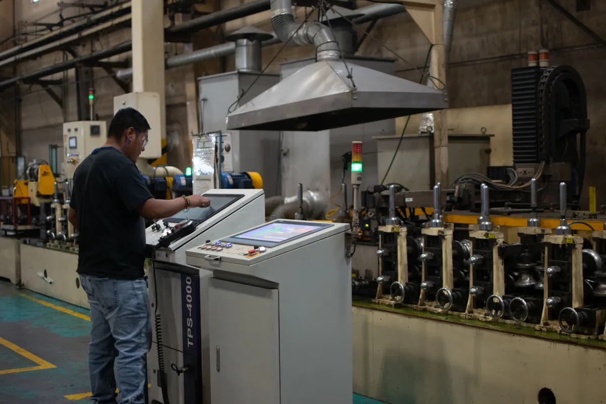 Línea de manufactura láser